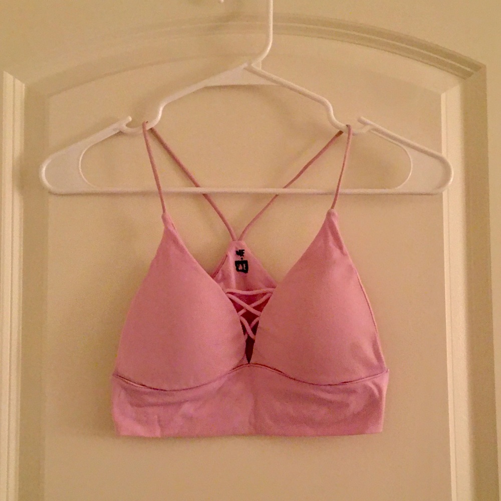 Cross Strap V Neck Sports Bra